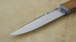 Read more about the article Treyssac Fusion 14c28n & micarta – mitres fines